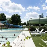 Nice Chalet With Airco Near Efteling