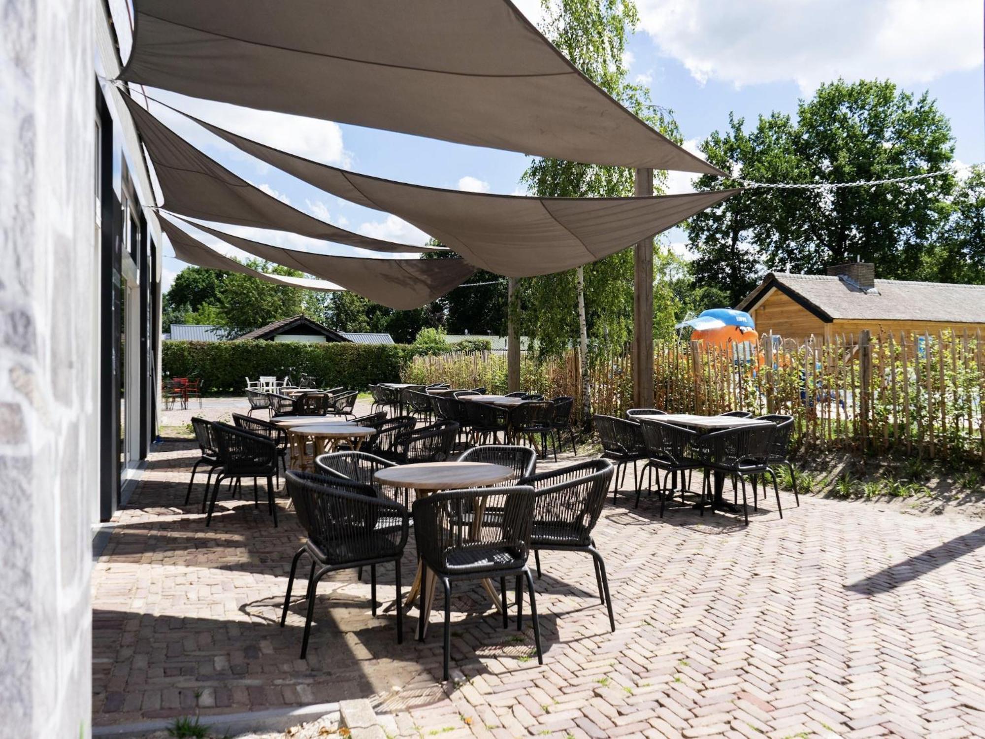 Chalet With Airco Near Efteling *
